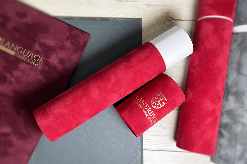 Oklevéltartó henger / diploma borító